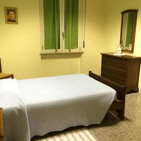 ゲストハウス Casa San Zeno - Istituto Salesiano ヴェローナ
